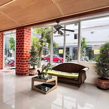 One World One Home Patong 2 Exterior foto
