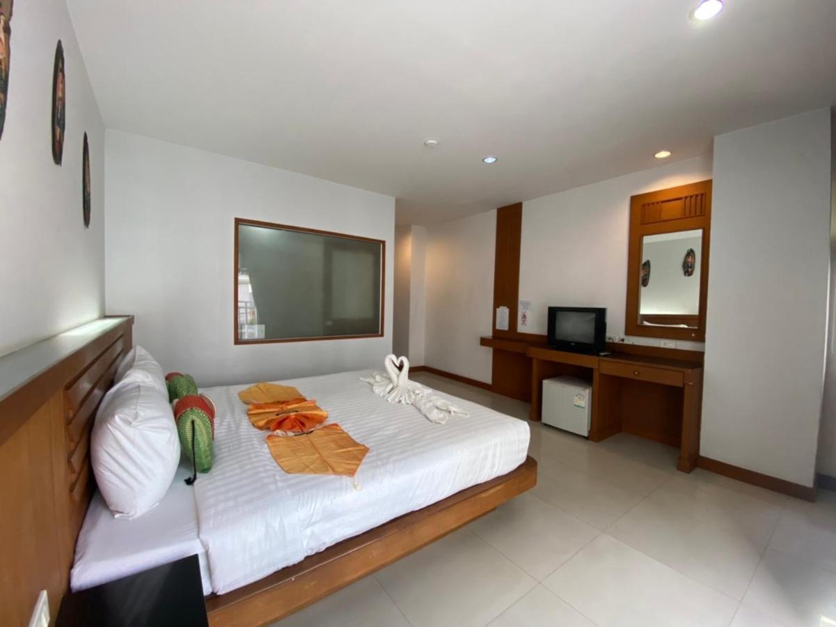 One World One Home Patong 2 Exterior foto