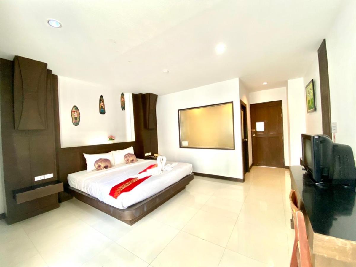 One World One Home Patong 2 Exterior foto