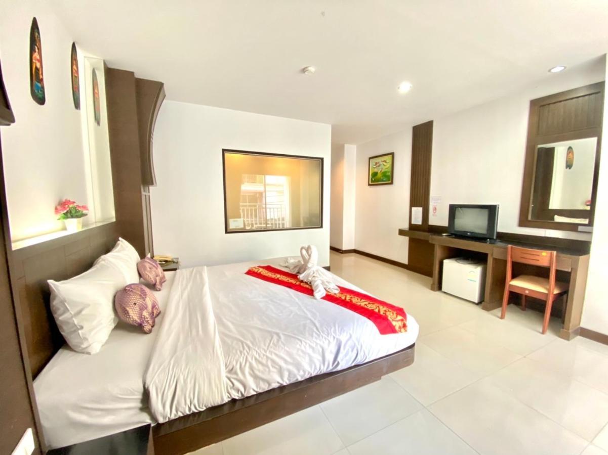 One World One Home Patong 2 Exterior foto