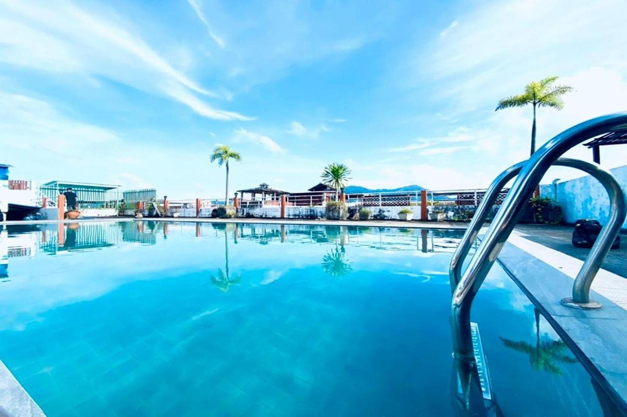 One World One Home Patong 2 Exterior foto